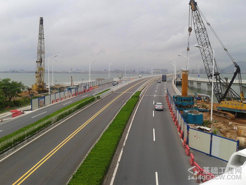 徐州盾安重工DTR2005H全套管全回转钻机施工案例